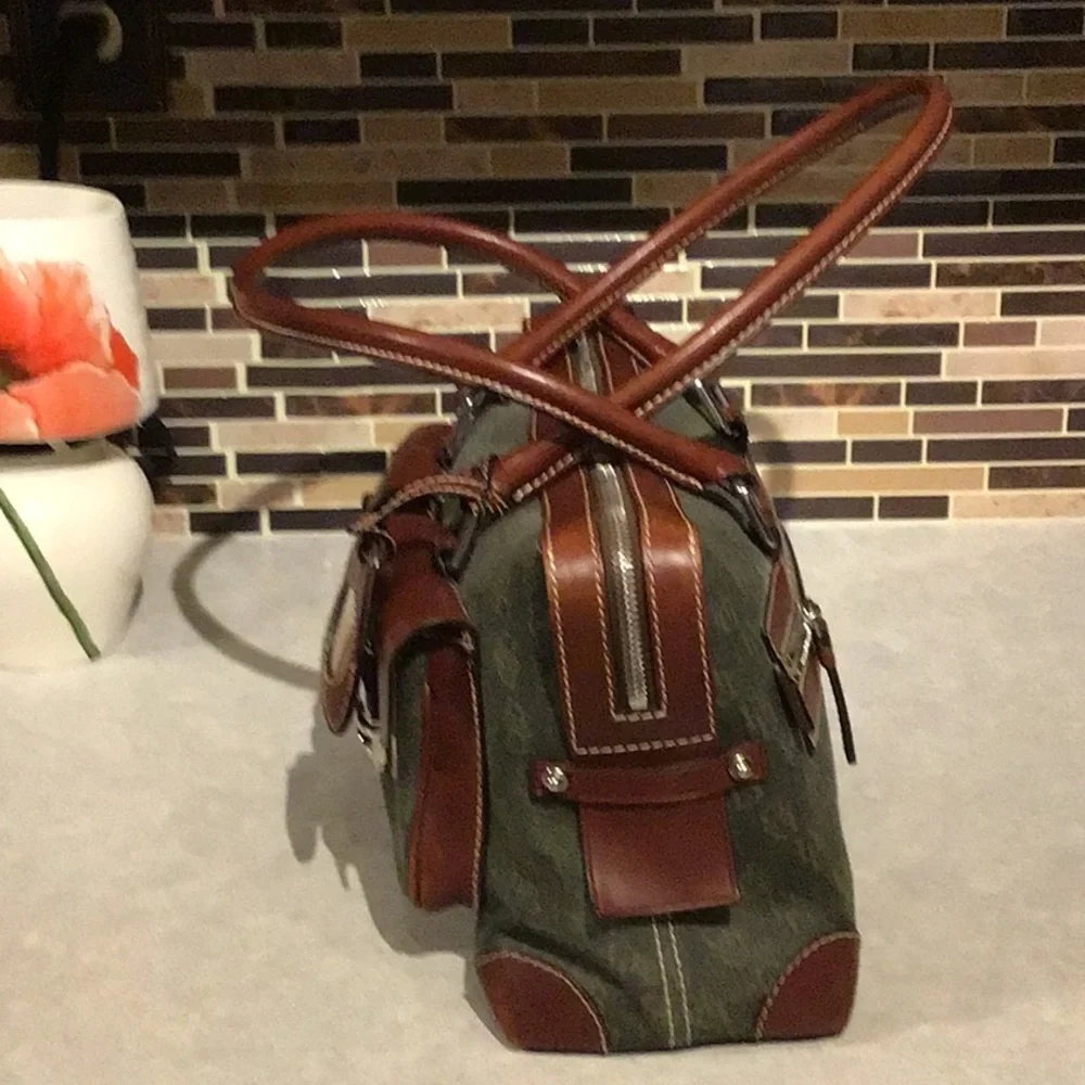Dooney & Bourke Double Pocket Tote Green Signature Print Anniversary